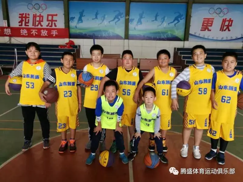 篮球防守训练中如何提高体能和耐力_0
